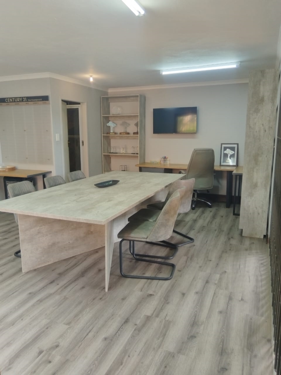 5 Bedroom Property for Sale in Schoemansville North West